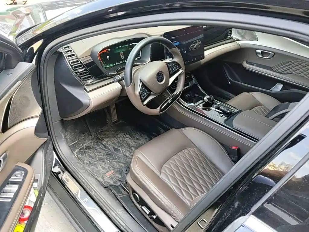 BYD Han — миниатюра 16