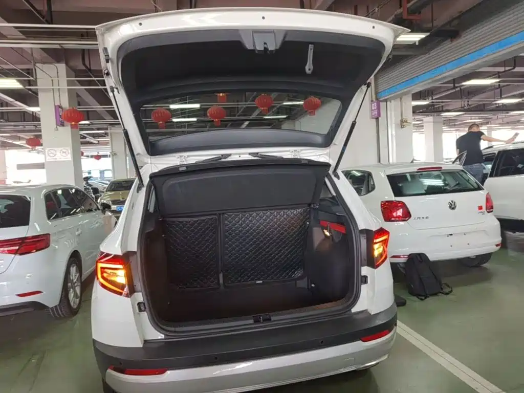 Skoda Karoq — миниатюра 19
