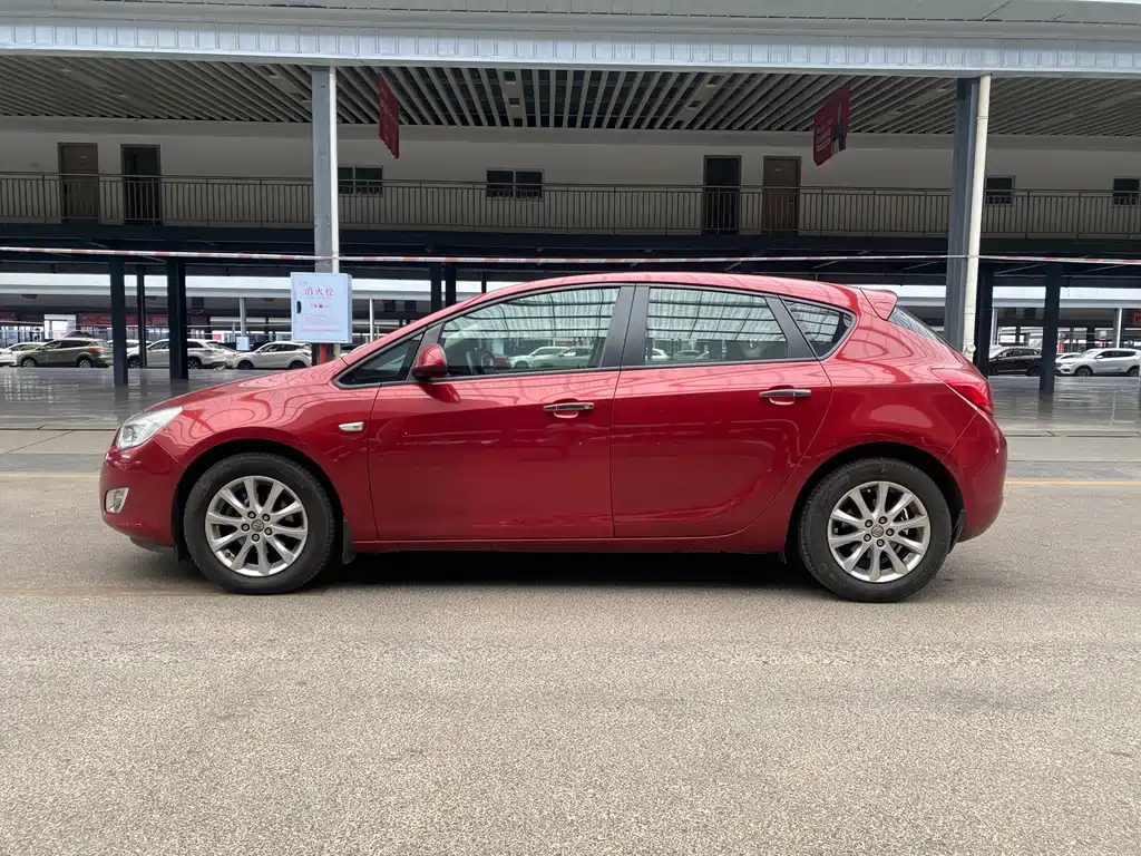 Buick Excelle — миниатюра 11