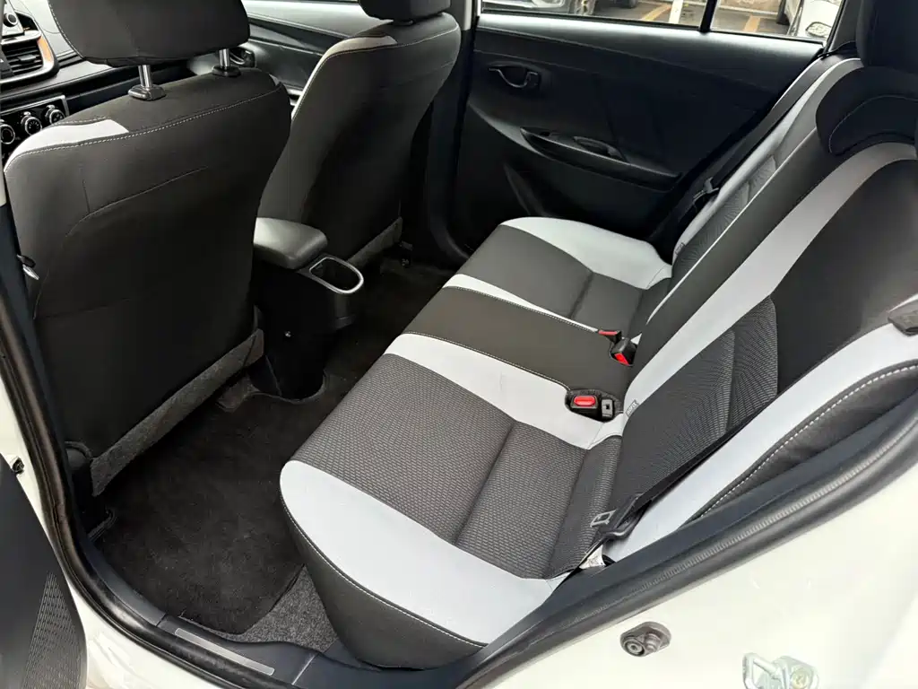 TOYOTA YARIS L ZHIXUAN