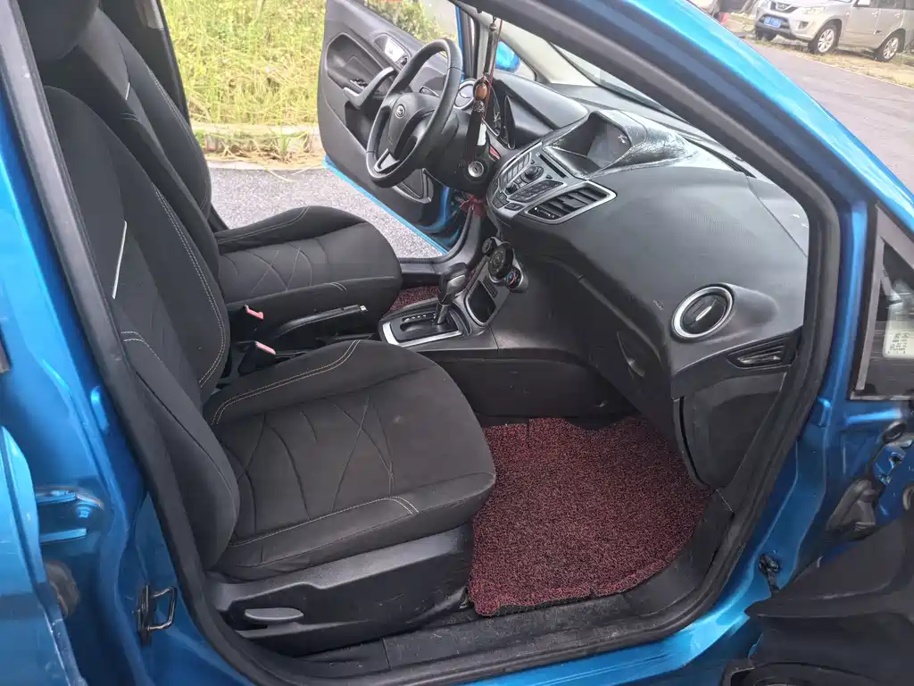 Ford Fiesta — миниатюра 8