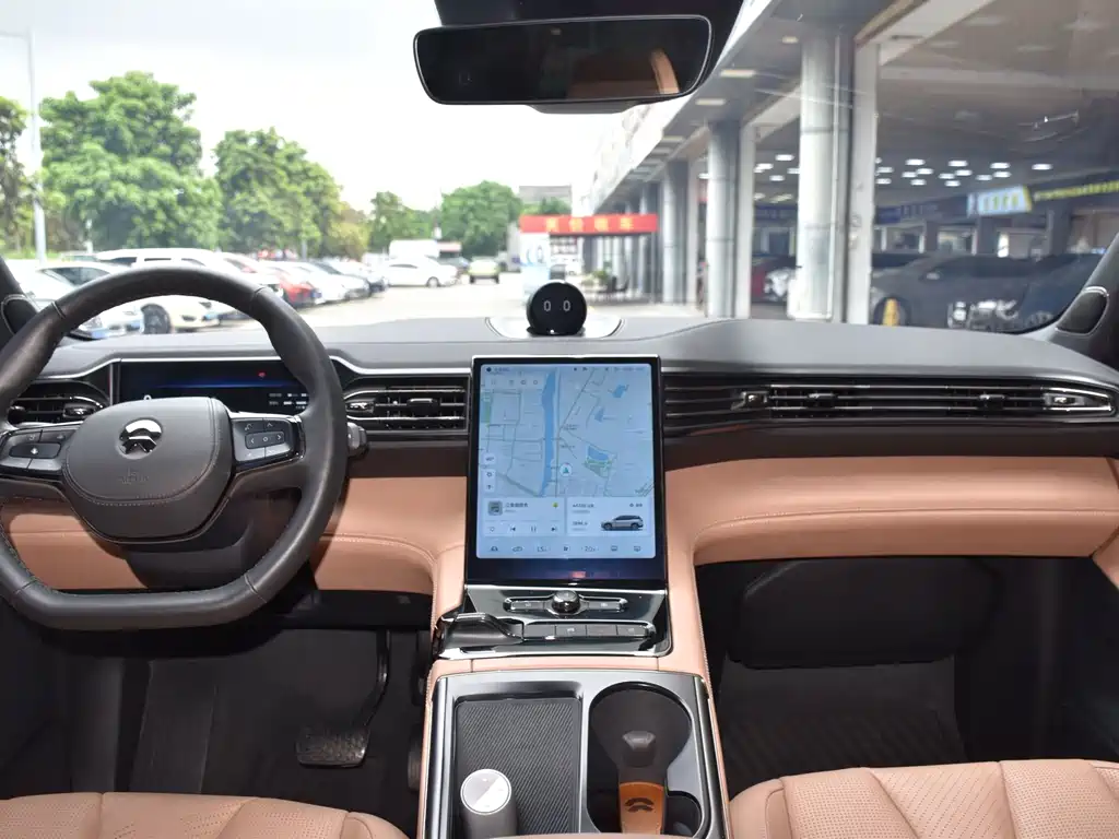 NIO ES8 — миниатюра 9