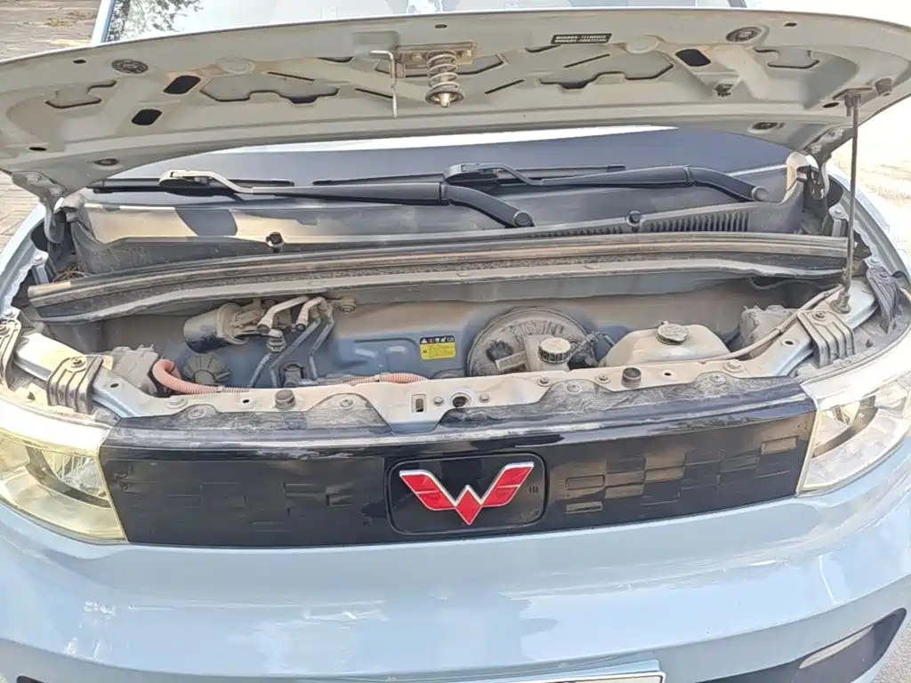 Wuling MINIEV — миниатюра 20
