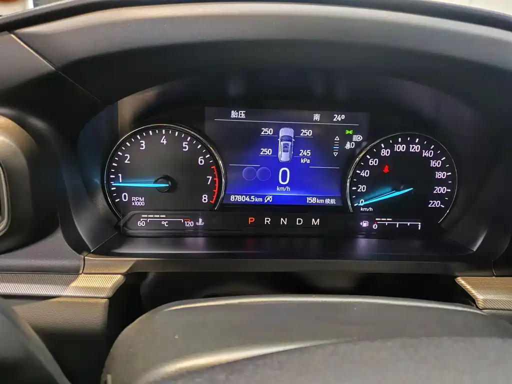 Ford Explorer — миниатюра 13