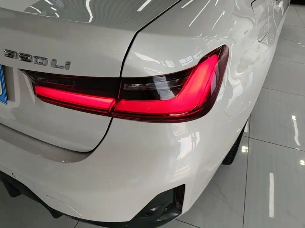 BMW 3 Series — миниатюра 8