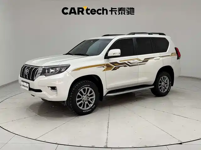 TOYOTA PRADO 2018