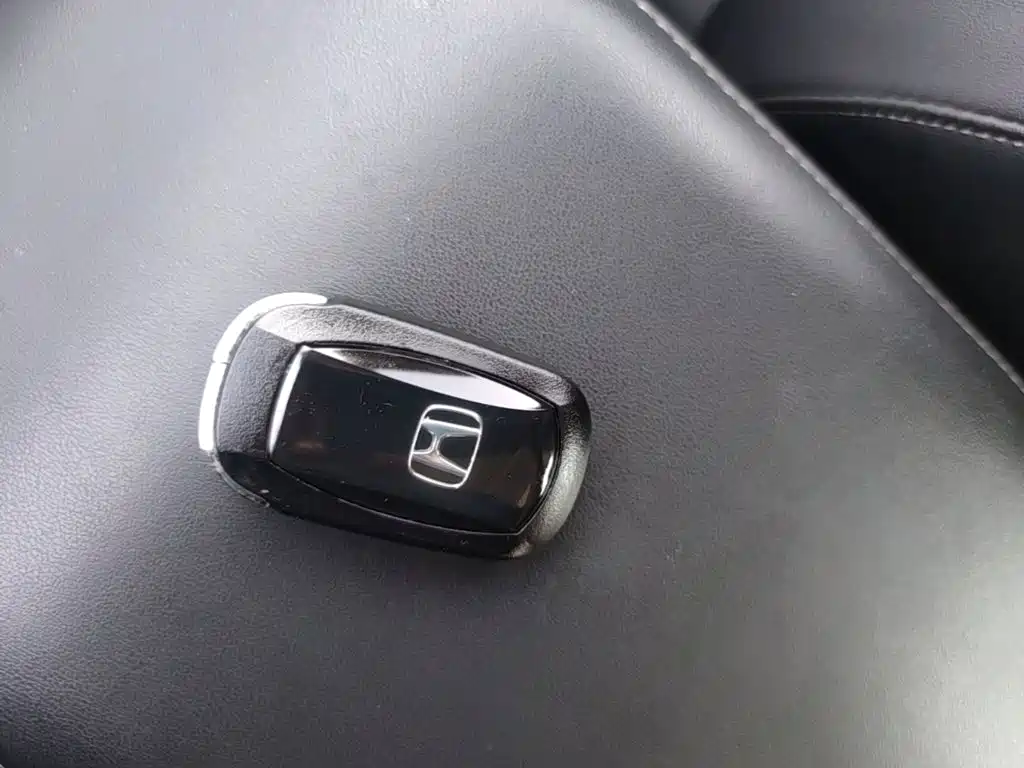 Honda Accord — миниатюра 9