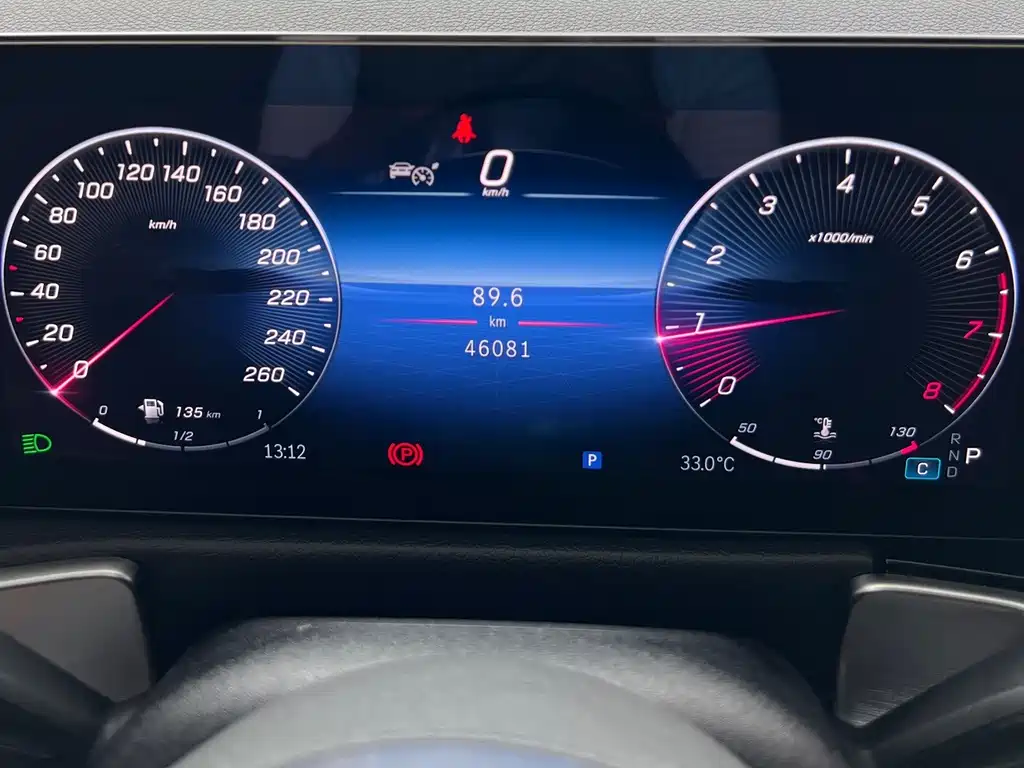 Mercedes-Benz GLB — миниатюра 3
