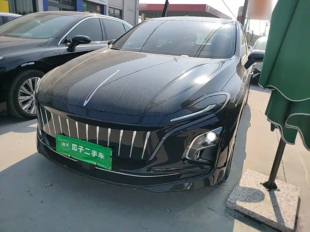 Hongqi Hongqi E-QM5 — миниатюра 2