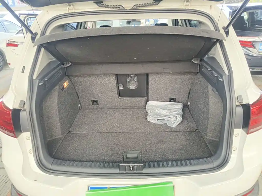 Volkswagen Tiguan — миниатюра 19