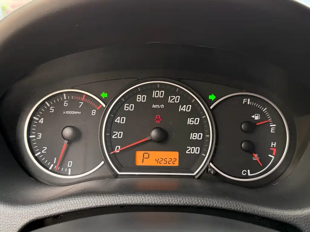 Suzuki Swift — миниатюра 16
