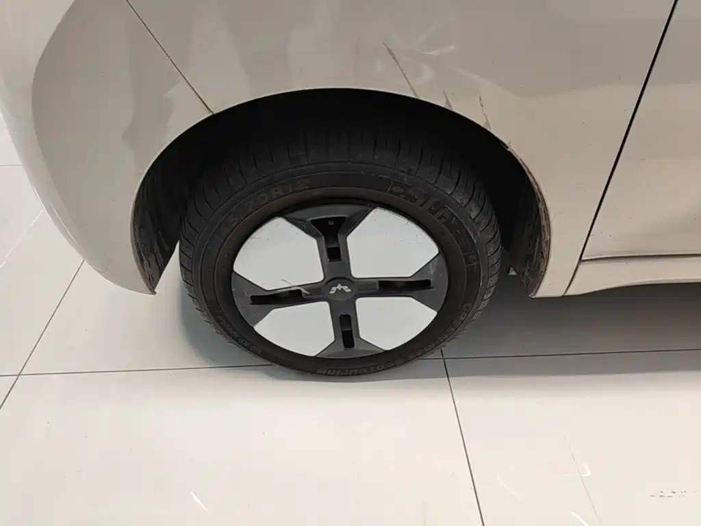 Wuling MINIEV — миниатюра 23