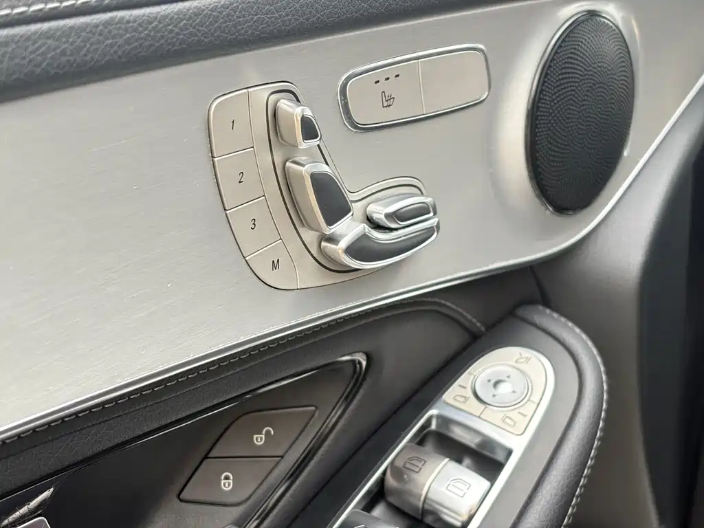 Mercedes-Benz GLC AMG — миниатюра 10