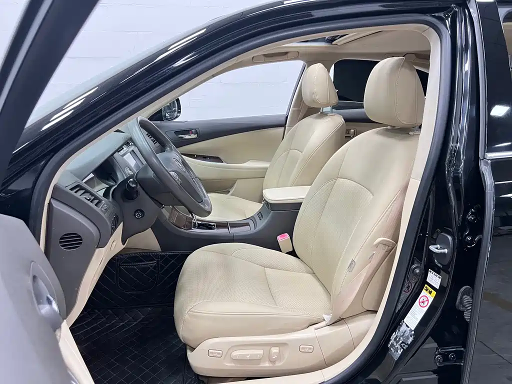 Lexus ES — миниатюра 7