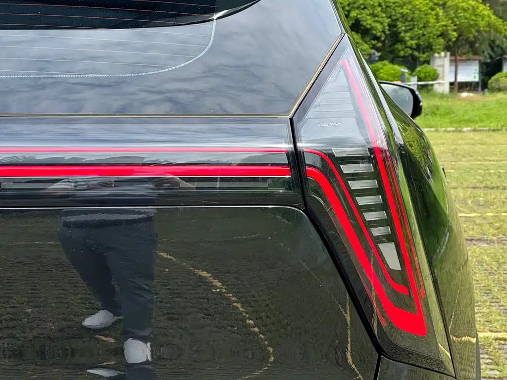 Geely Boyue L — миниатюра 18