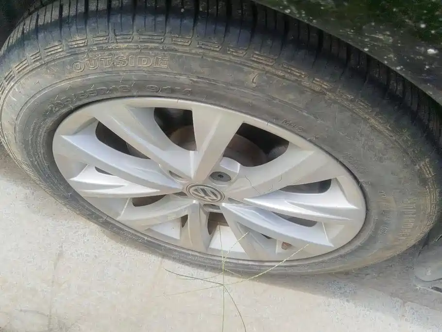 Volkswagen Lavida — миниатюра 6
