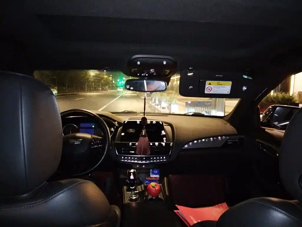Cadillac CT5 — миниатюра 9