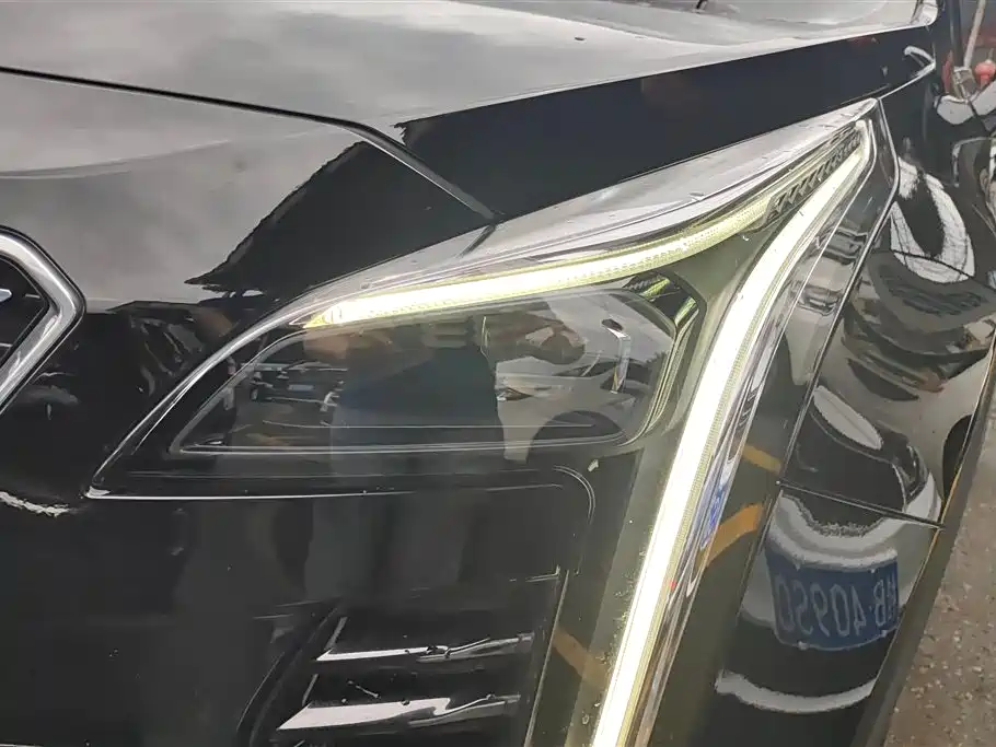 Cadillac XT4 2021 28T