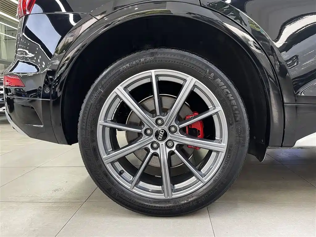 Audi Q5L 2022 40T RS