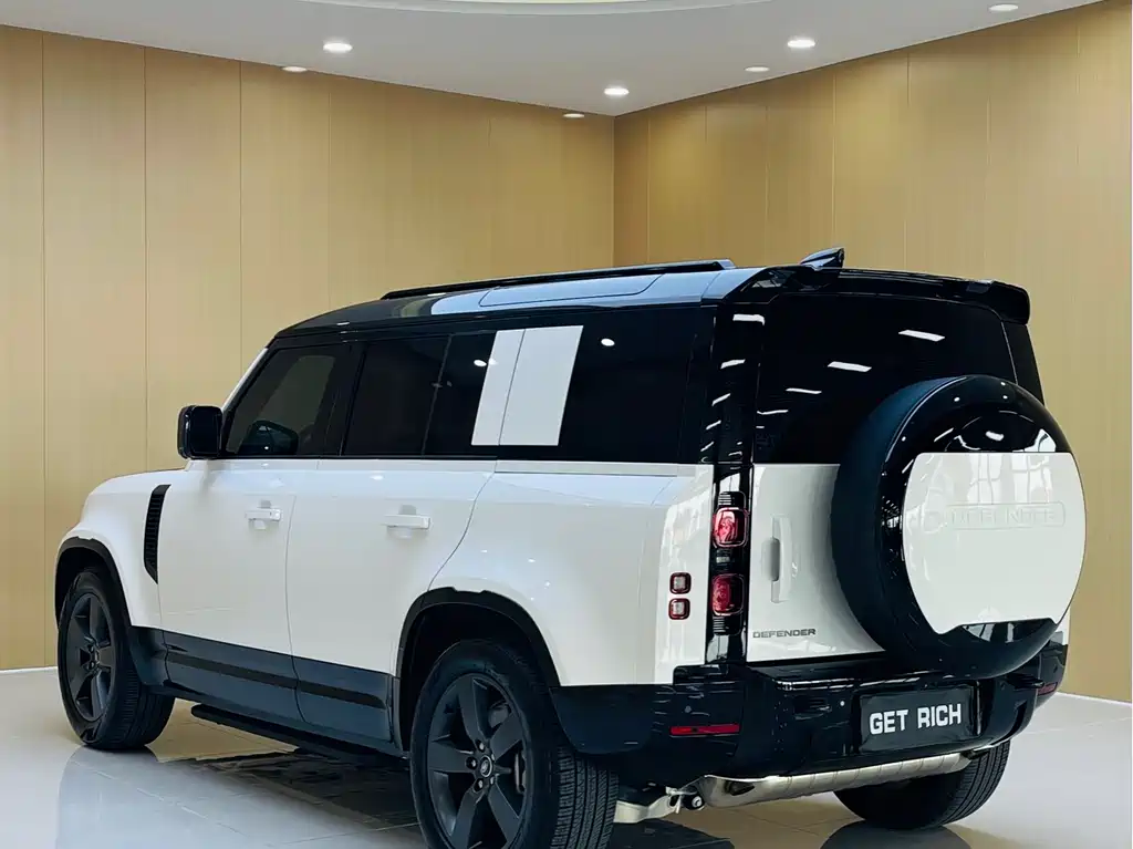 Land Rover Land Rover Defender 2025 110 3.0T P400 X-Dynamic HSE