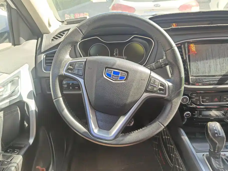 Geely Vision X6 — миниатюра 15