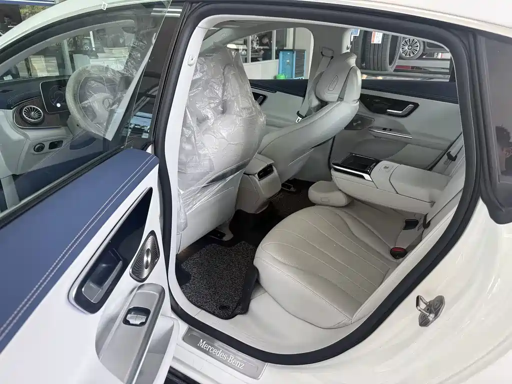 Mercedes-Benz EQE — миниатюра 3