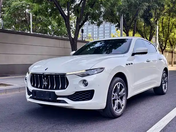 Купить Maserati Levante