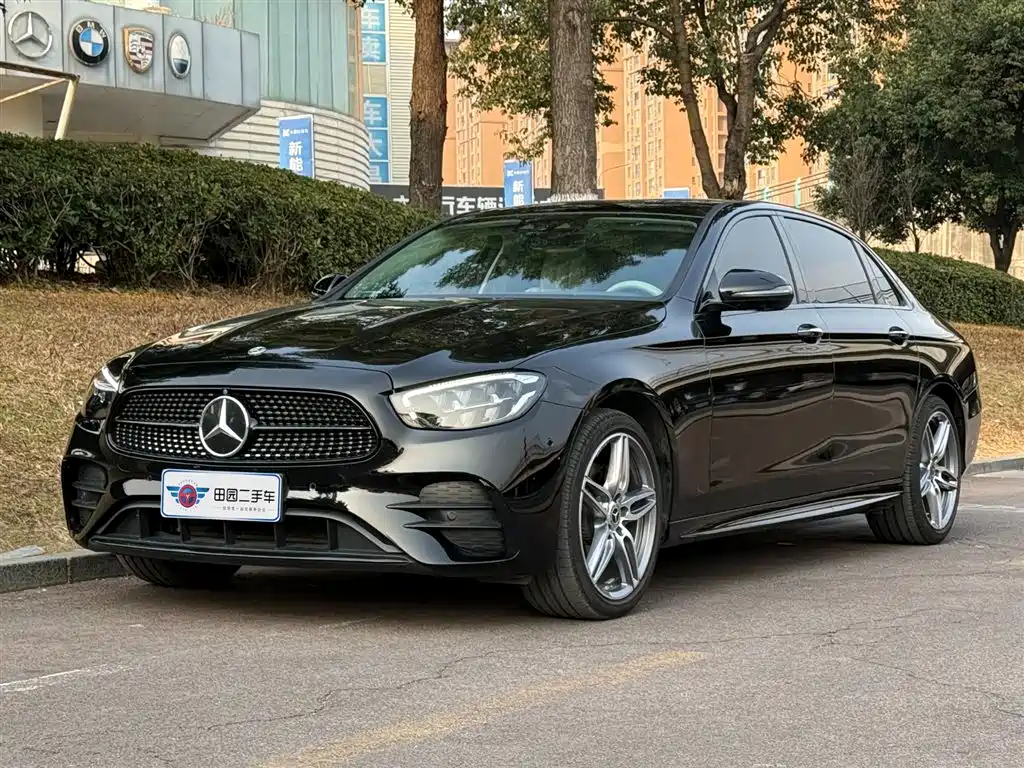 MERCEDES-BENZ E CLASS