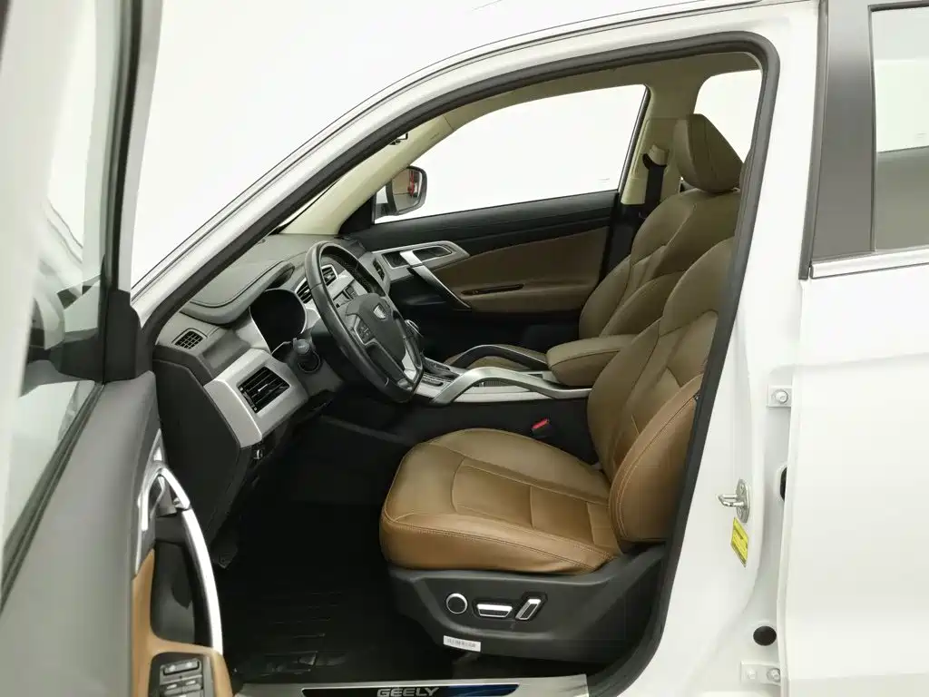 Geely Boyue — миниатюра 10