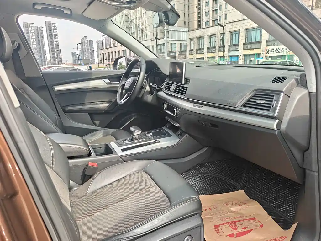 Audi Q5L — миниатюра 8