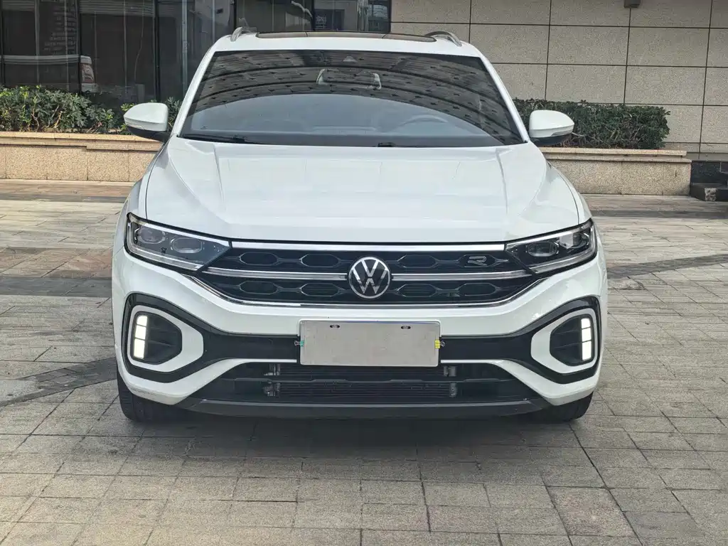 Volkswagen T-Roc — миниатюра 2