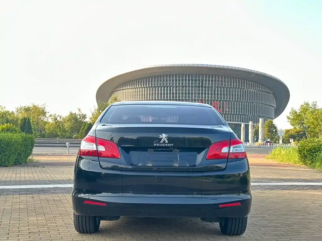 Peugeot 408 — миниатюра 5