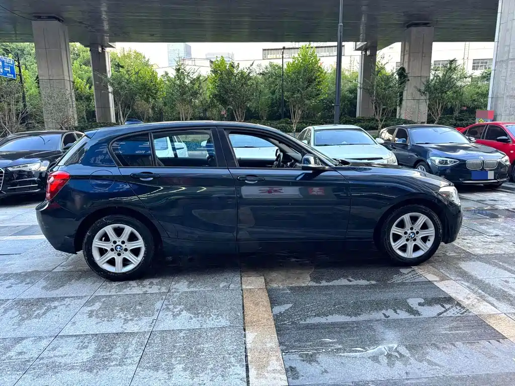 BMW 1 Series (Import) — миниатюра 12