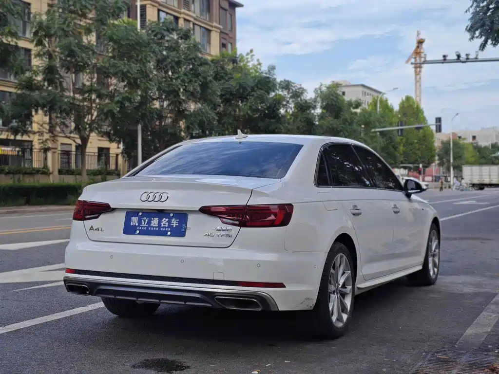 Audi A4L — миниатюра 4