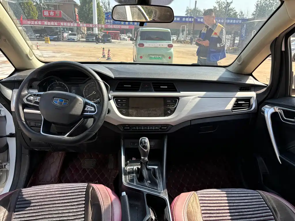 Geely Vision X3 — миниатюра 3