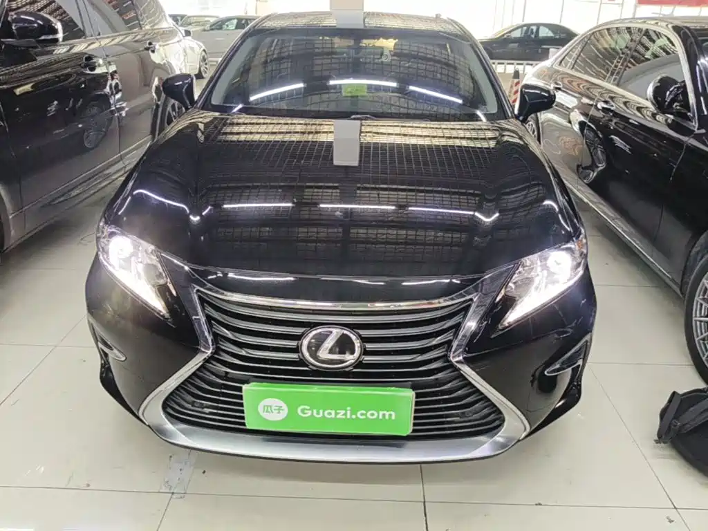 Lexus ES — миниатюра 3