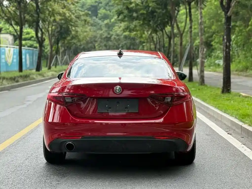 Alfa Romeo Giulia — миниатюра 2