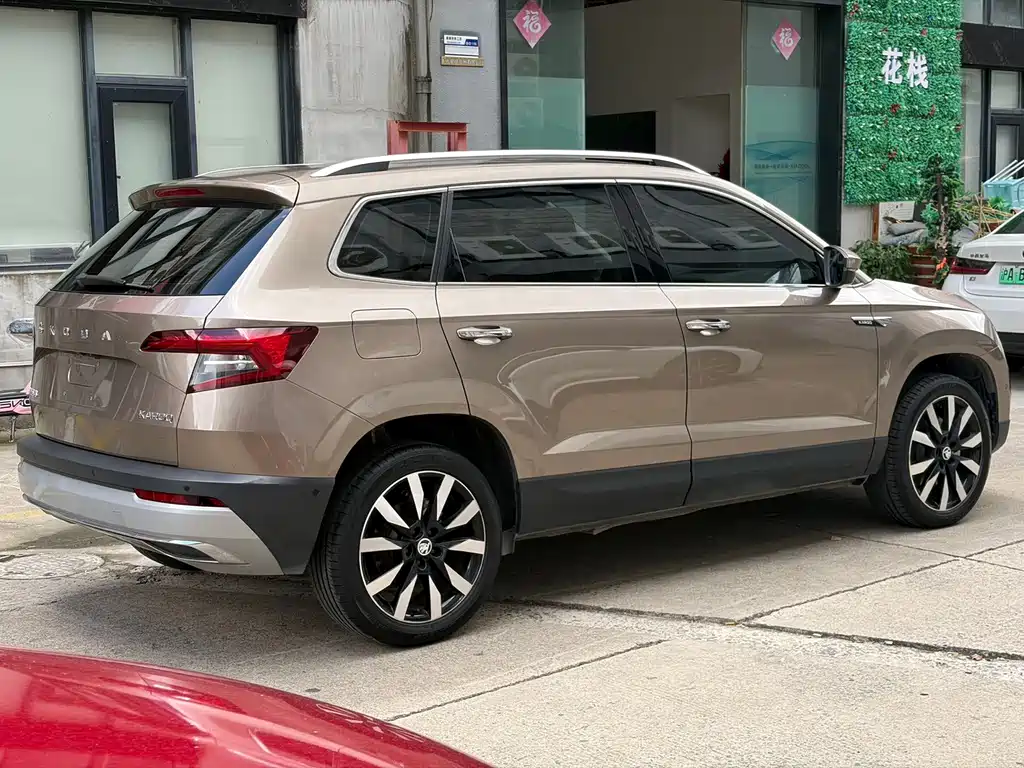 Skoda Karoq — миниатюра 5