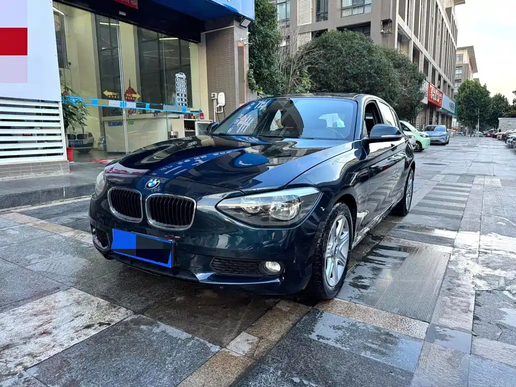 BMW 1 Series (Import)