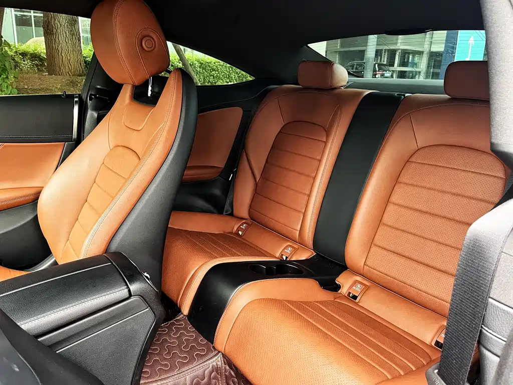 Mercedes-Benz C-Class (Import) — миниатюра 7