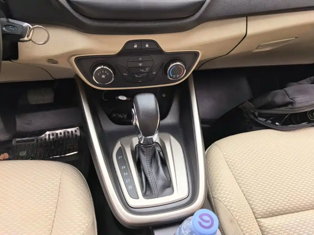 Ford Escort — миниатюра 14