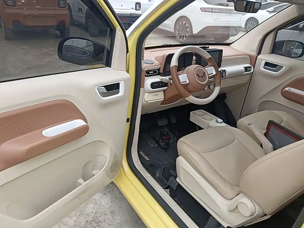 Wuling MINIEV — миниатюра 16