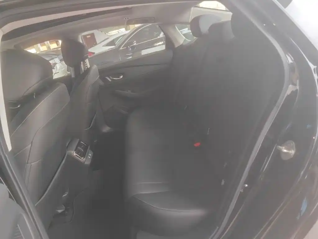 Honda Accord — миниатюра 17