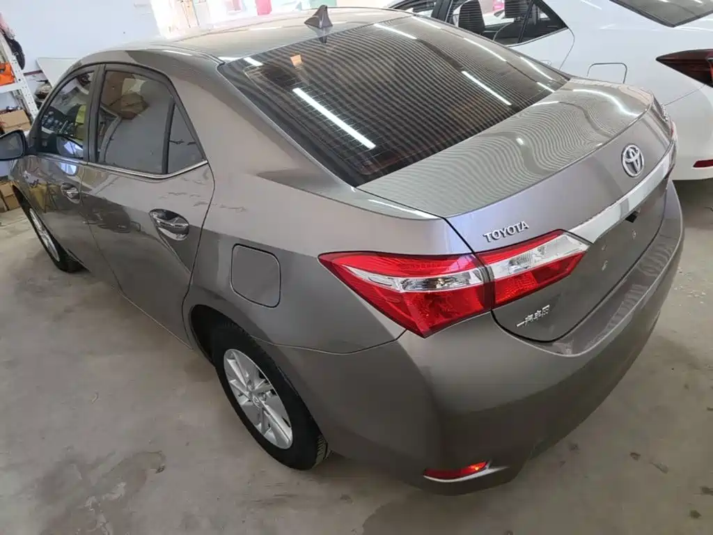 Toyota Corolla — миниатюра 5