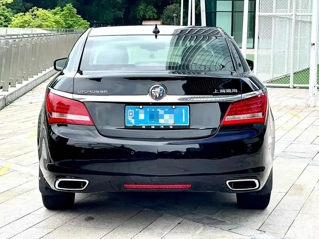 Buick LaCrosse — миниатюра 3