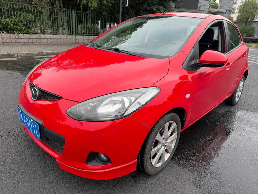 Mazda 2 2012
