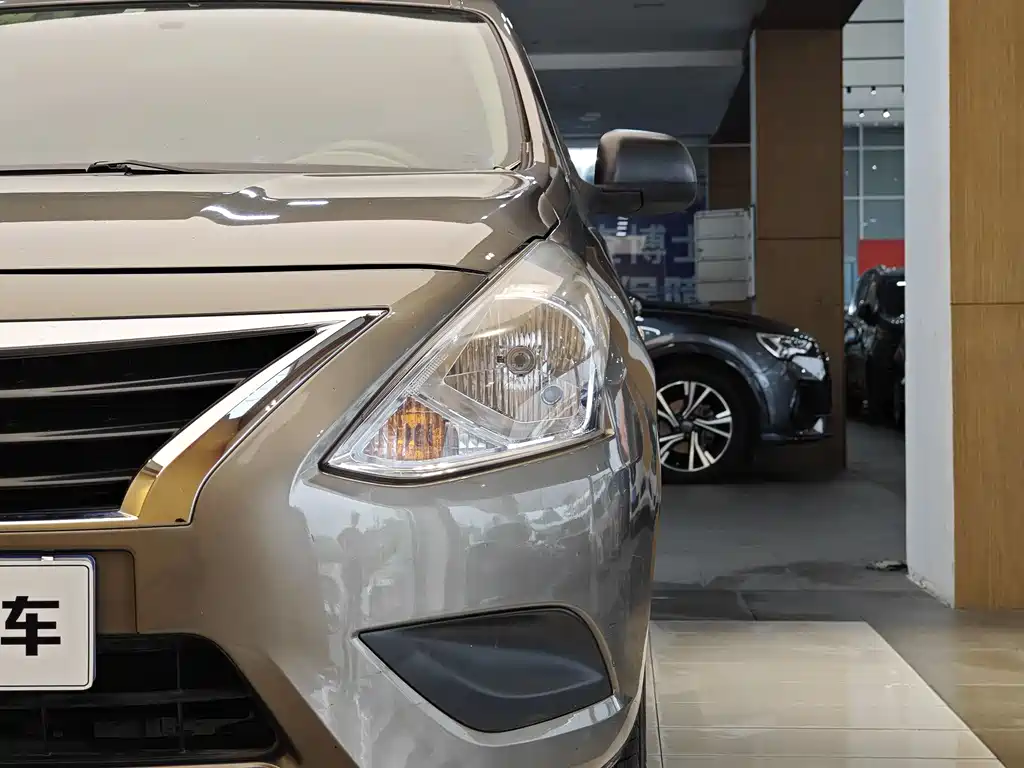Nissan Sunny 2015 1.5XE MT Comfort