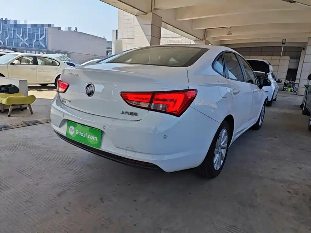 Buick Verano — миниатюра 7