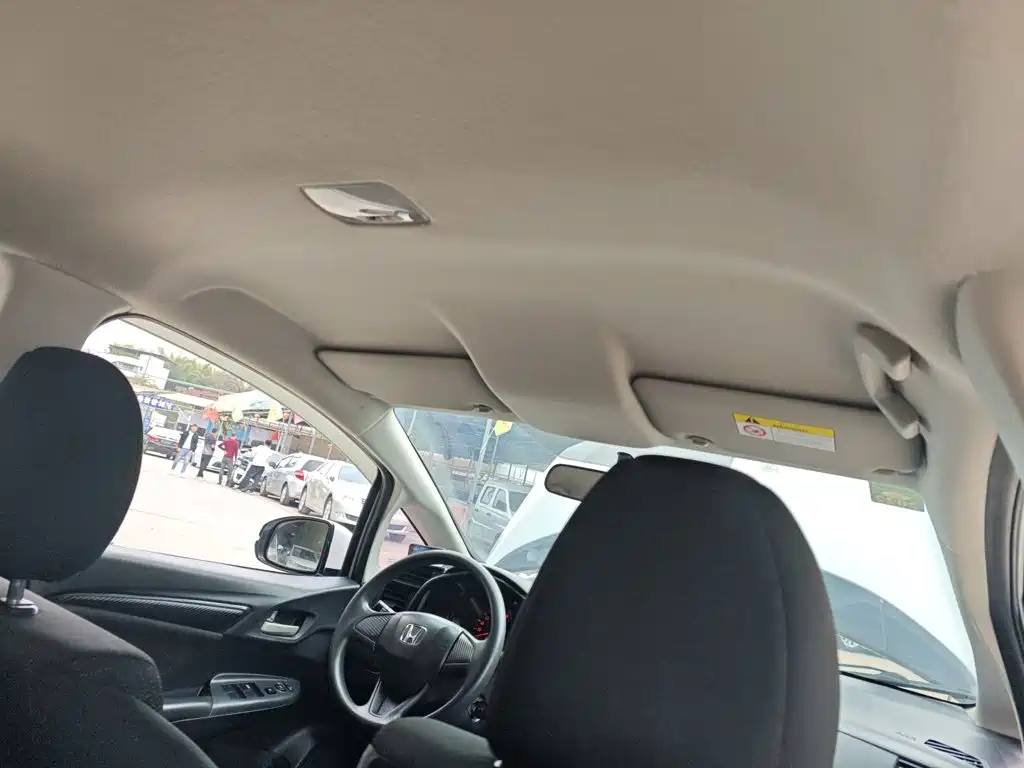 Honda Fit — миниатюра 18