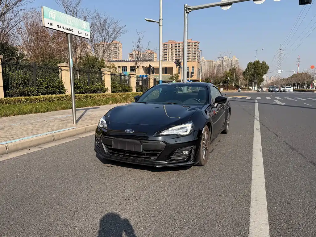 SUBARU BRZ
